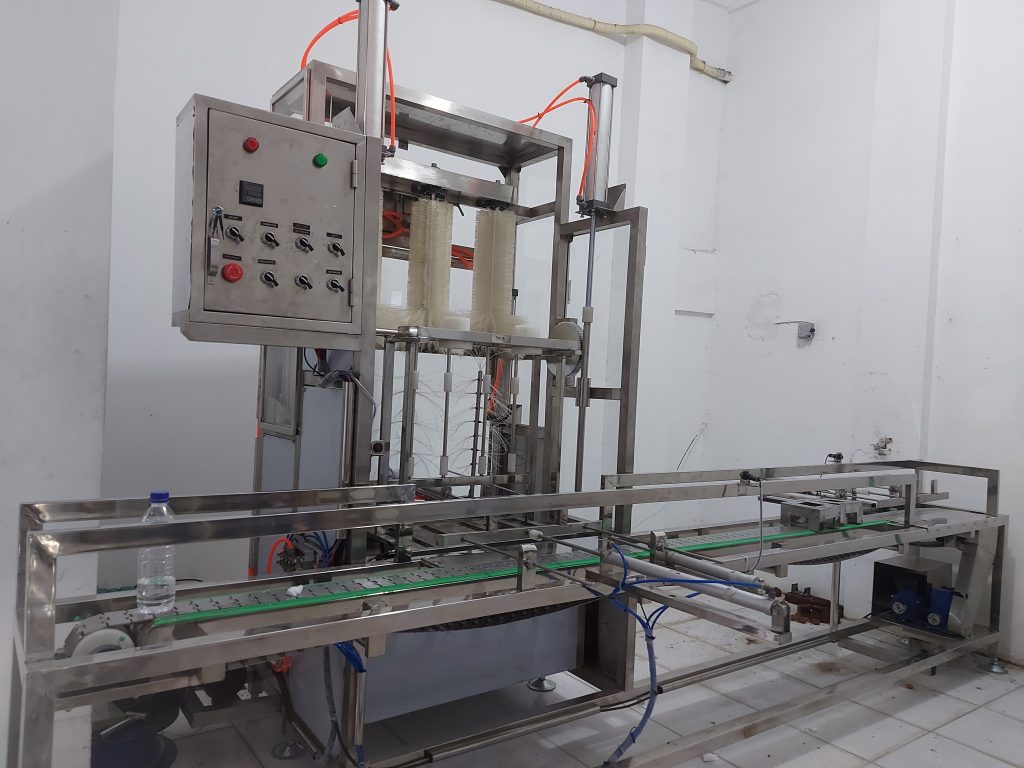 Mesin Cuci Galon Otomatis
